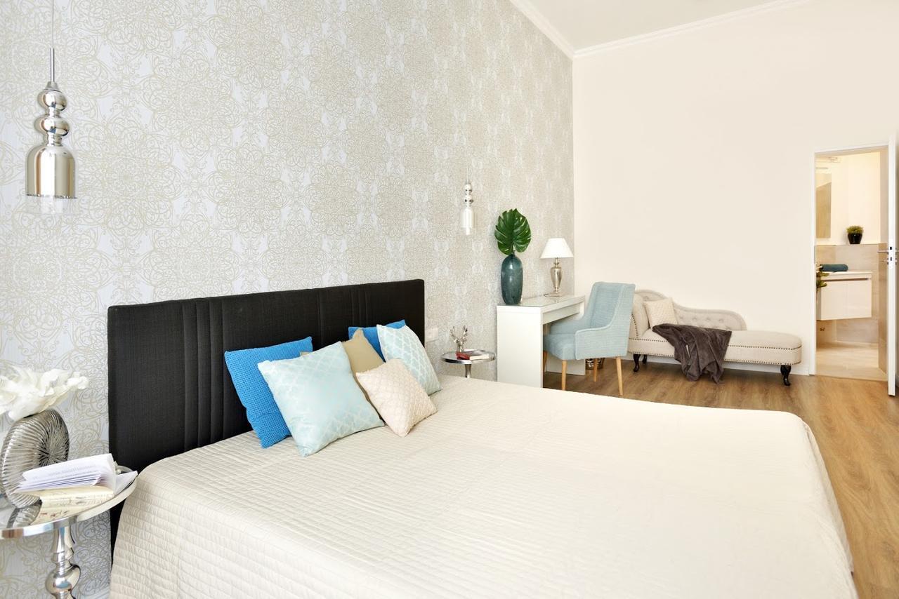 Julia Superior Apartment In The City Center. Βουδαπέστη Εξωτερικό φωτογραφία